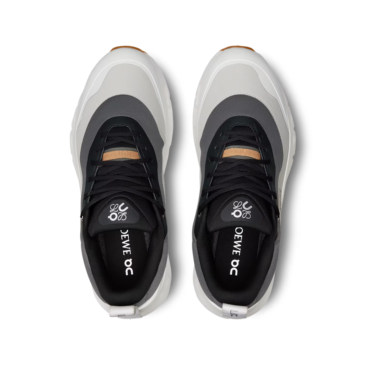 ON x LOEWE NOIR ET BLANC